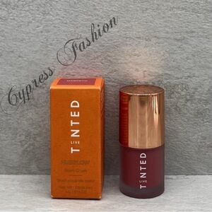 💫 $3 Live Tinted Hue Glow Blush Crush in Magnetic